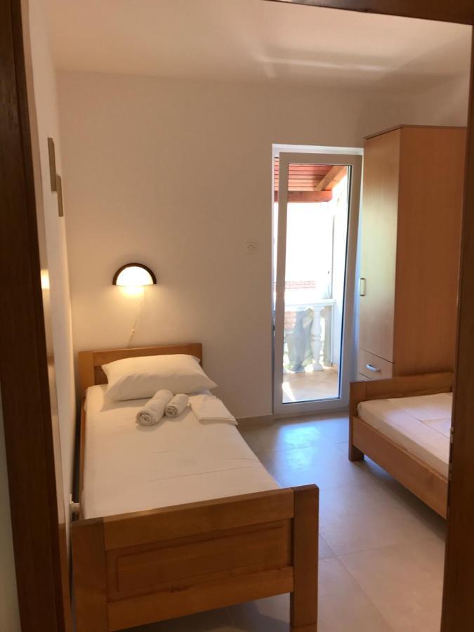 Appartement Bava à Ugljan Extérieur photo