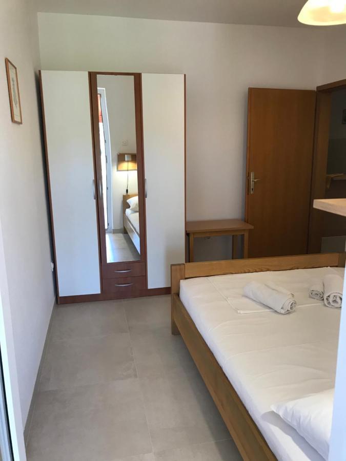 Appartement Bava à Ugljan Extérieur photo