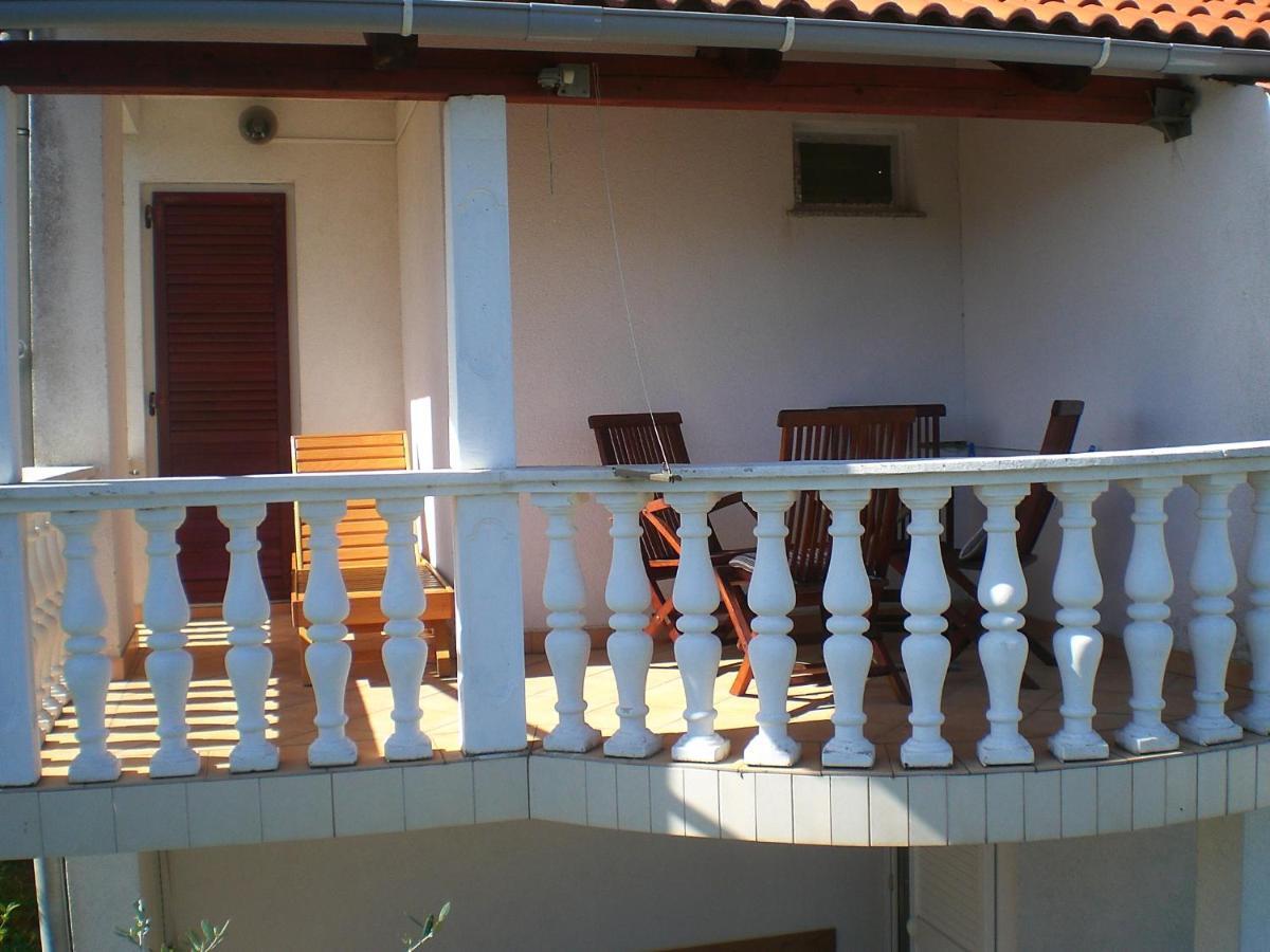 Appartement Bava à Ugljan Extérieur photo